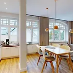 Apartamento Direkt Am Mit Meerblick, Sirene, *