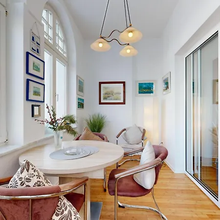 Fewo Direkt Am Strand Mit Meerblick, Villa Sirene, Binz Daire *