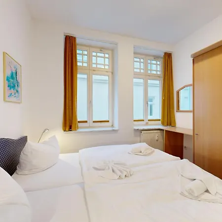 Daire Fewo Direkt Am Strand Mit Meerblick, Villa Sirene, Binz Binz