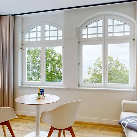 Lägenhet Fewo Direkt Am Strand Mit Meerblick, Villa Sirene, Binz *