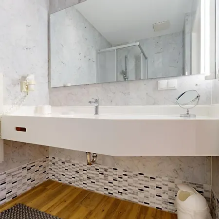 Fewo Direkt Am Strand Mit Meerblick, Villa Sirene, Binz *