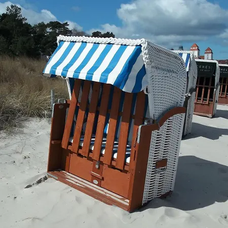 Fewo Direkt Am Strand Mit Meerblick, Villa Sirene, Binz Lägenhet *