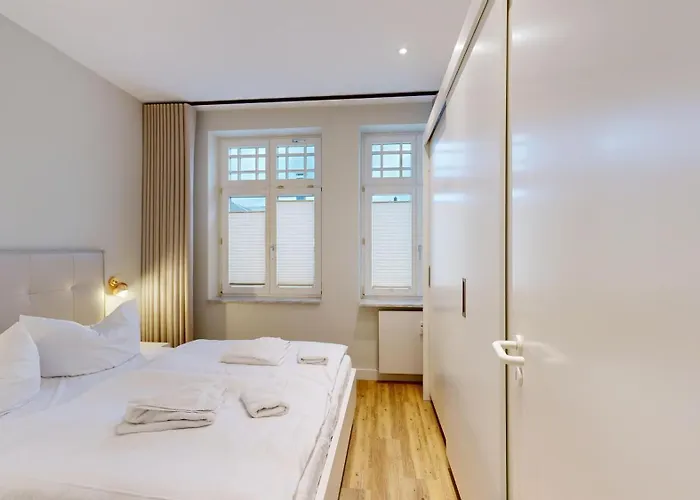 Fewo Direkt Am Strand Mit Meerblick, Villa Sirene, Binz 아파트