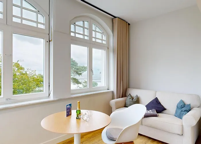 아파트 Fewo Direkt Am Strand Mit Meerblick, Villa Sirene, Binz *